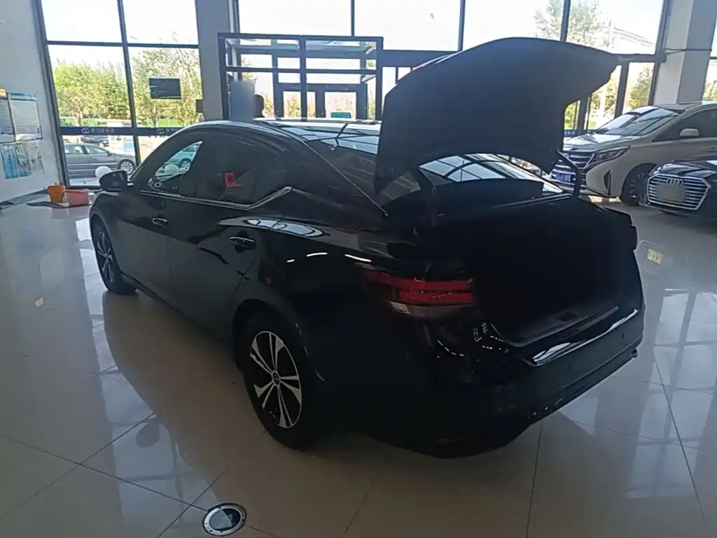 Nissan Sylphy — миниатюра 5