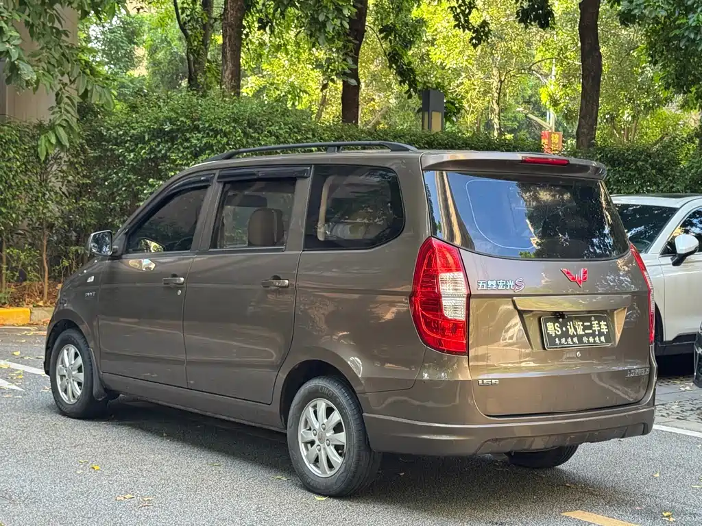 Wuling Hongguang — миниатюра 6
