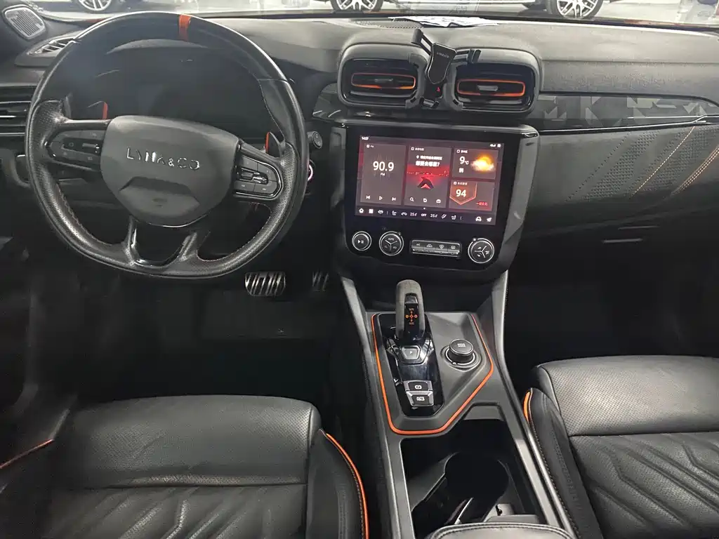 LYNK & CO. 02 HATCHBACK