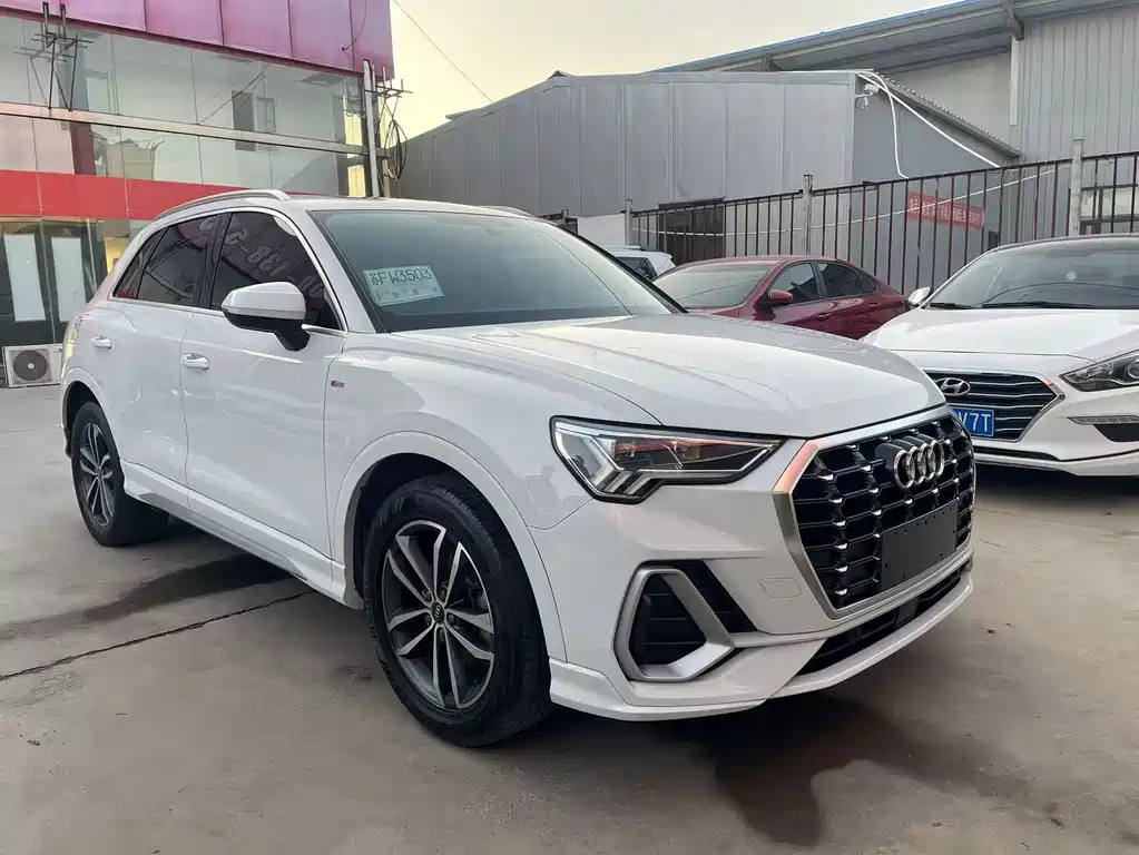 Audi Q3 2021