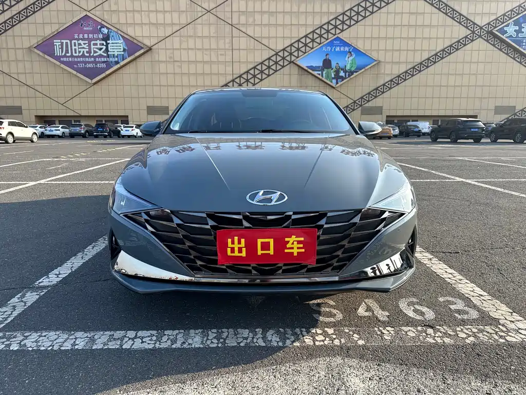 HYUNDAI ELANTRA