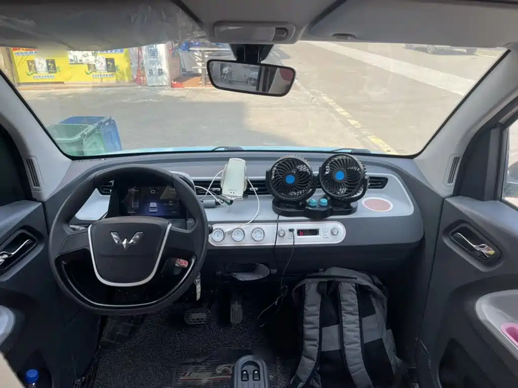Wuling MINIEV — миниатюра 13