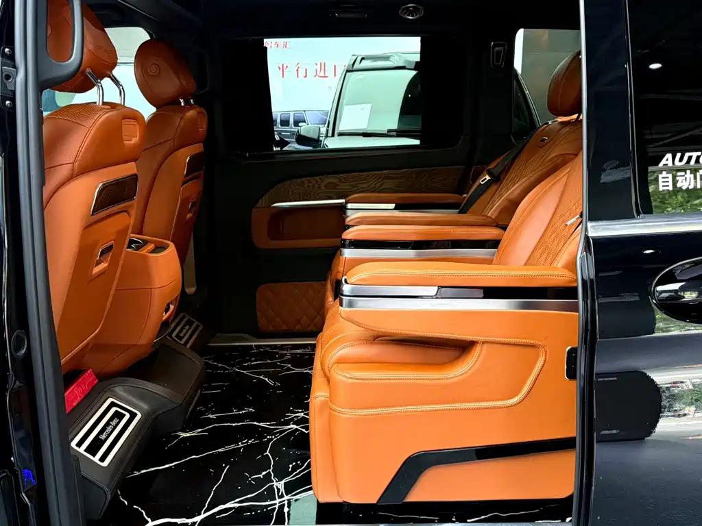 龙程汽车 龙程众骄V-Class — миниатюра 14