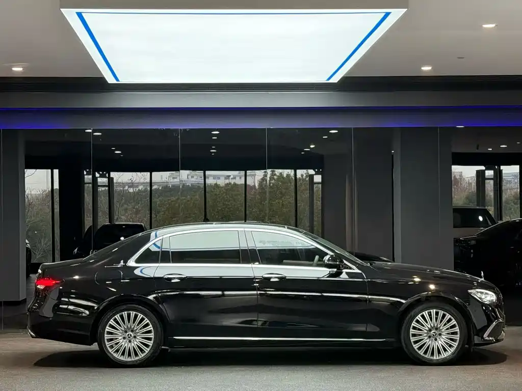 Mercedes-Benz E-Class E 2022 E 300 L Fashion