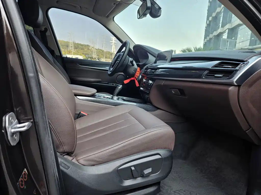 BMW X5 (Import) — миниатюра 40