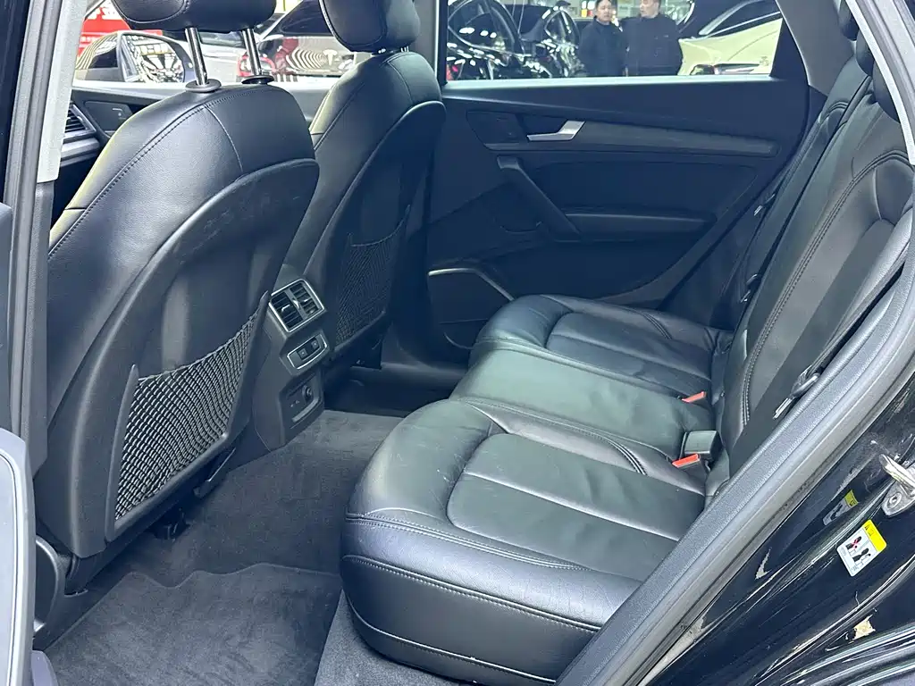 Audi Q5L 2018 40 TFSI V