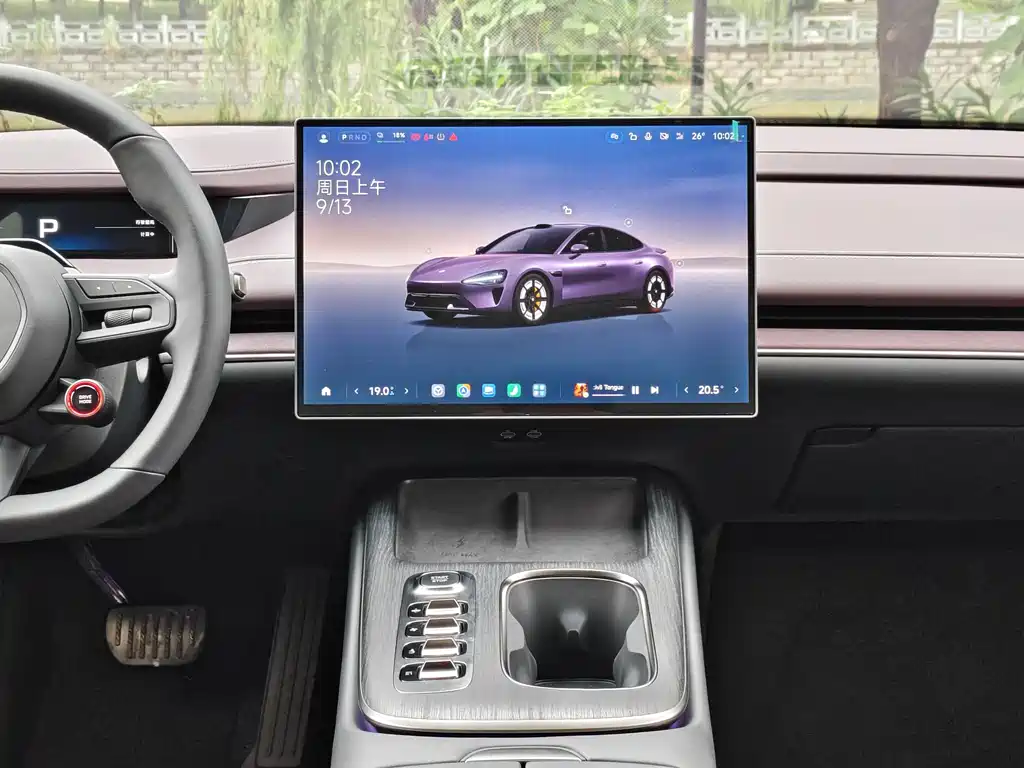 Xiaomi SU7 — миниатюра 12