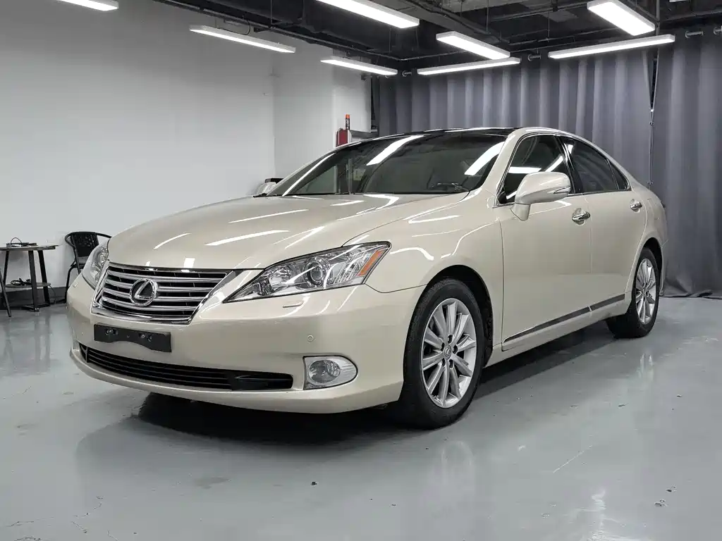 Lexus ES 2011