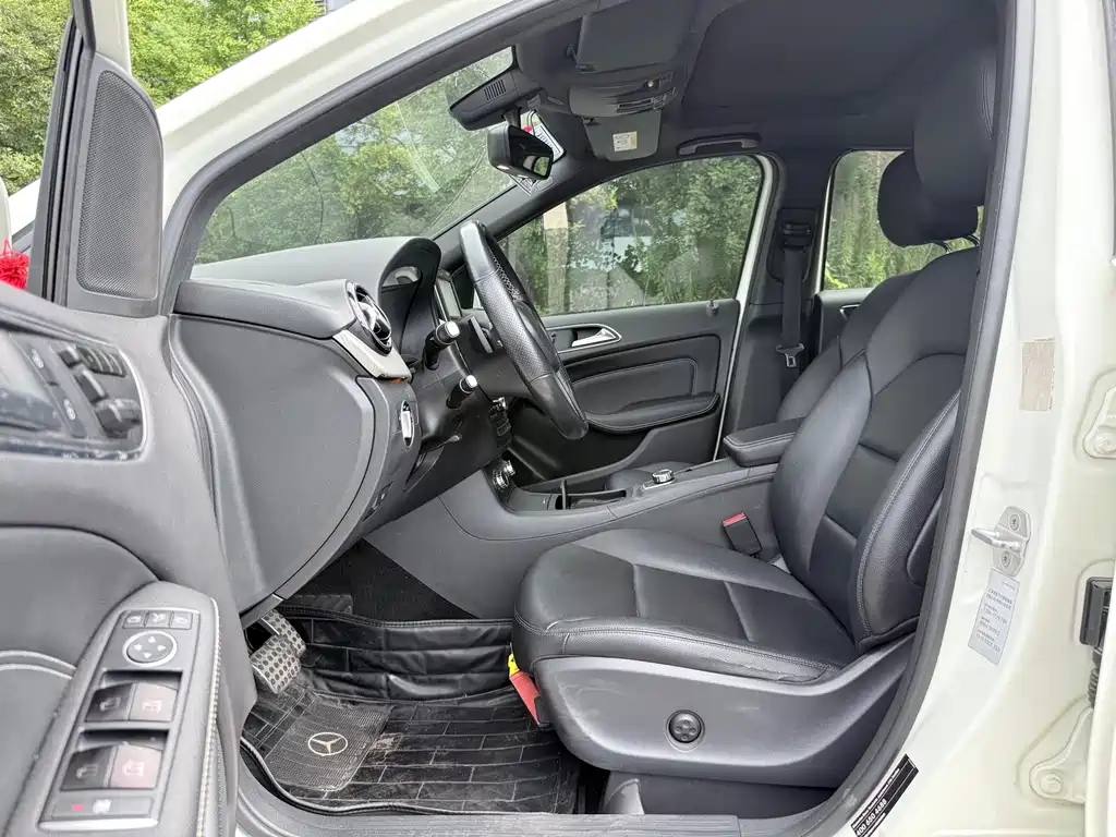 Mercedes-Benz B-Class — миниатюра 8