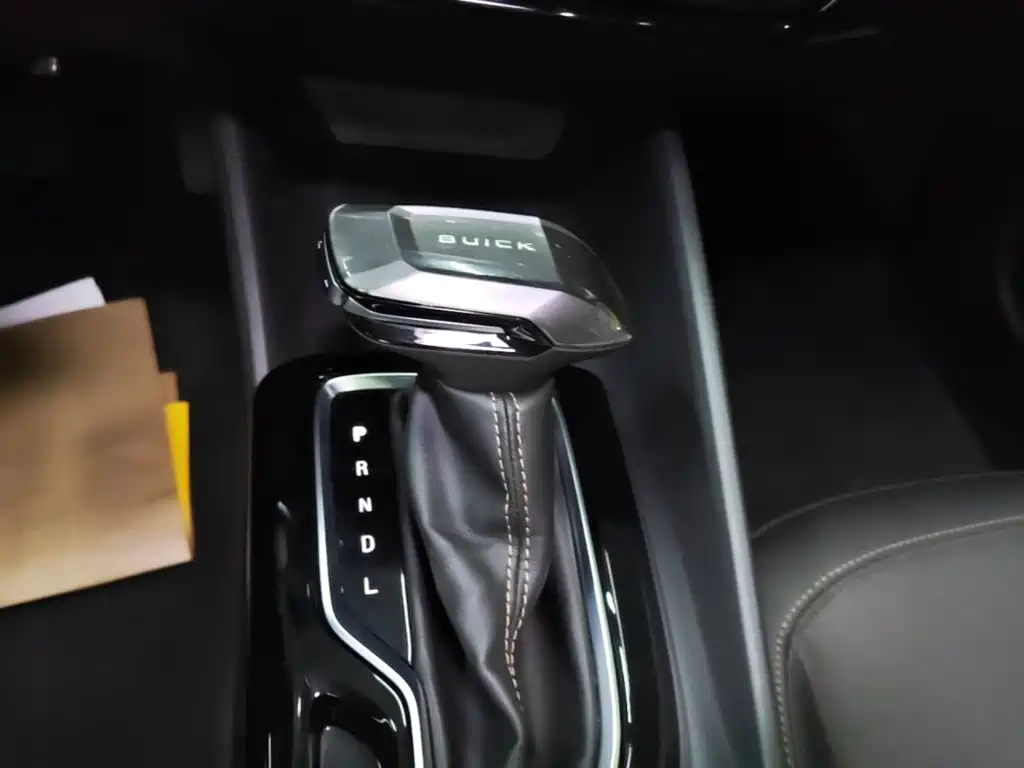 Buick Verano — миниатюра 14