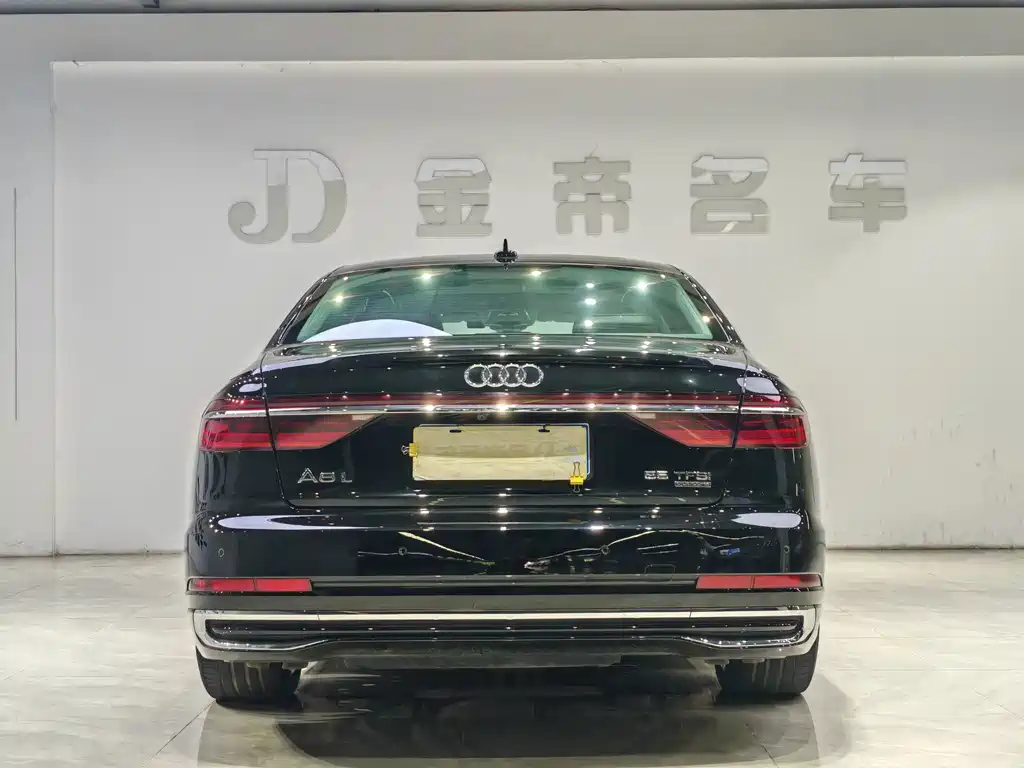 Audi A8 — миниатюра 13