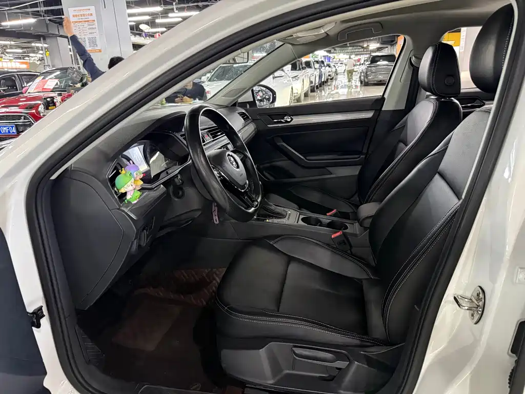Volkswagen Lamando — миниатюра 4