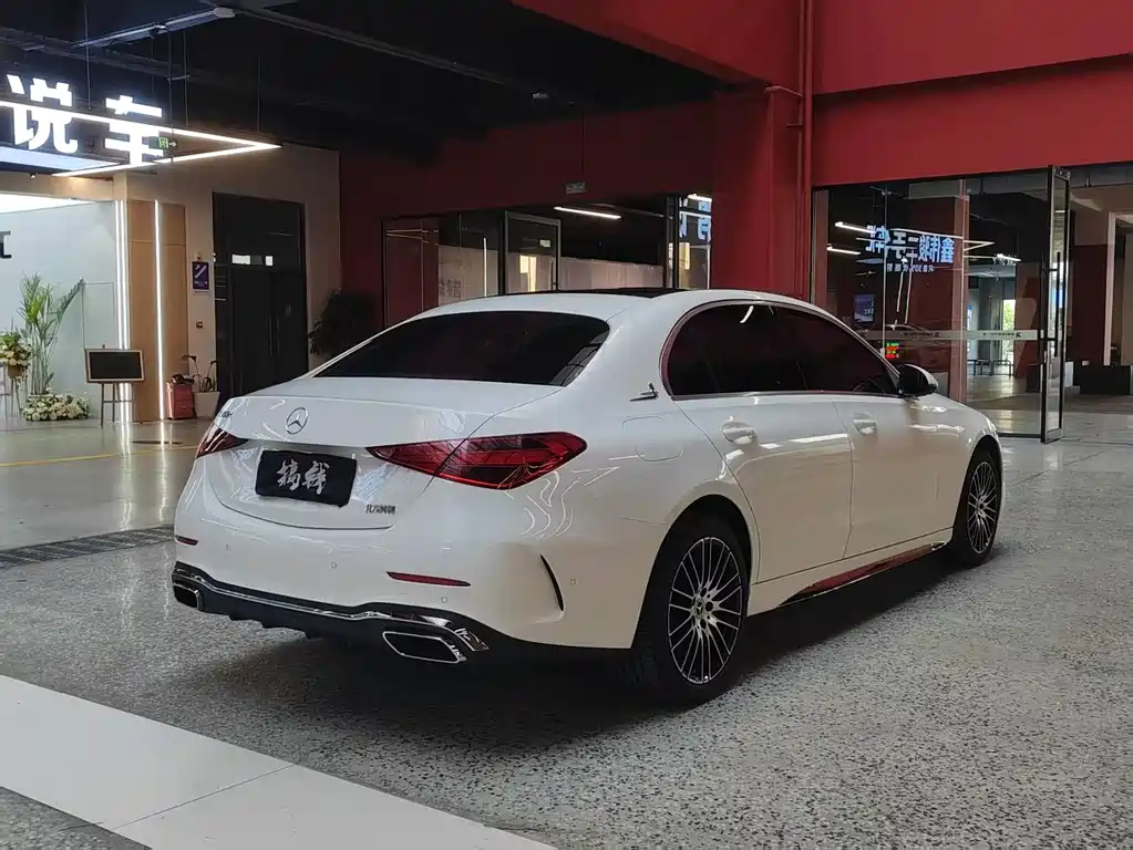 Mercedes-Benz C-Class — миниатюра 18