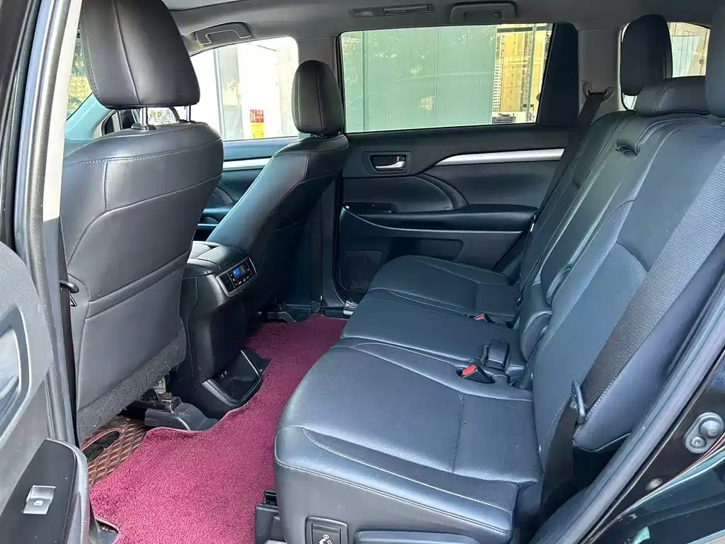 Toyota Highlander — миниатюра 5