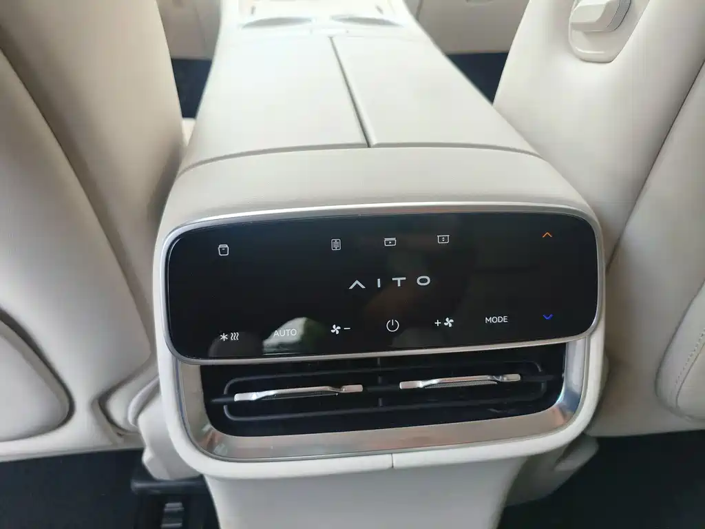 AITO AITO M8 — миниатюра 11
