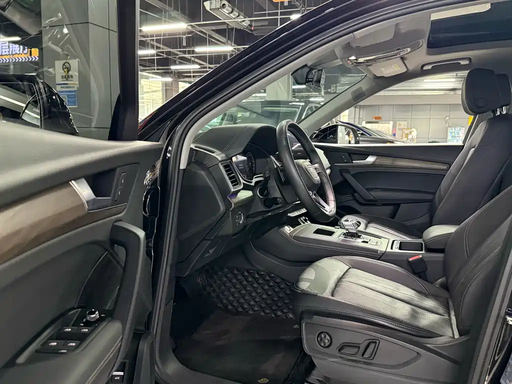 Audi Q5L 2022 40T Luxury