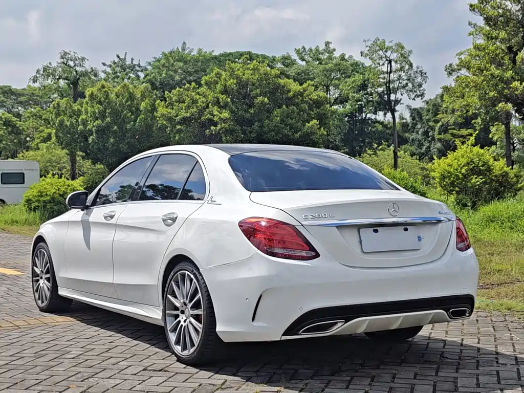 Mercedes-Benz C-Class — миниатюра 14