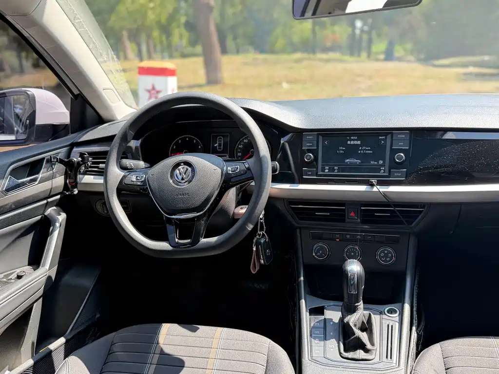 Volkswagen Lavida — миниатюра 9
