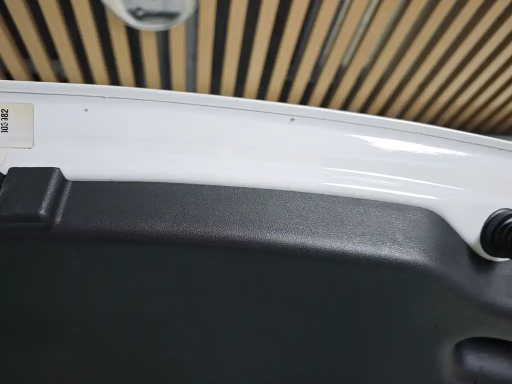 Tesla Model 3 — миниатюра 11