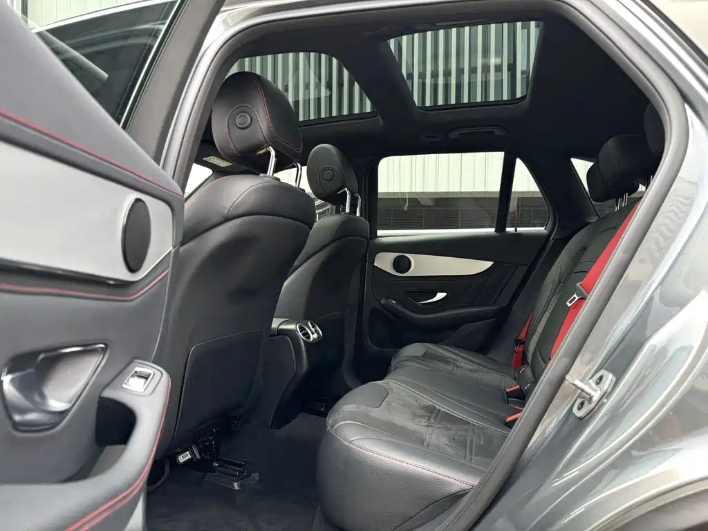 Mercedes-Benz GLC AMG — миниатюра 7