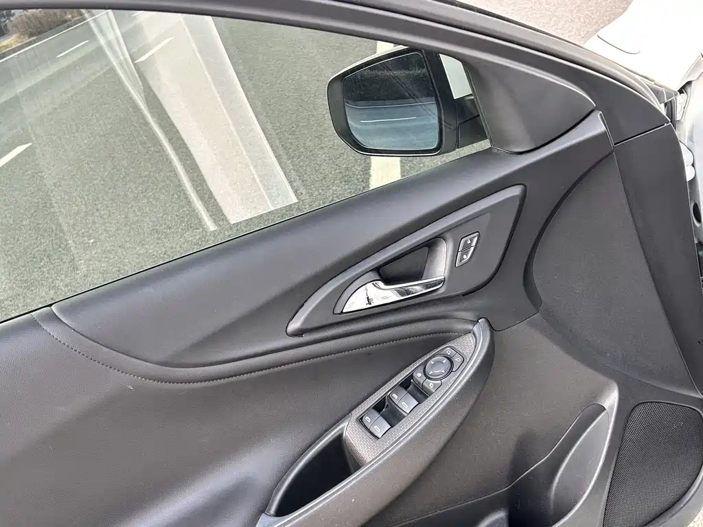 CHEVROLET MAI RUIBAO XL