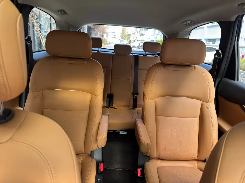 SAIC MAXUS CHASE G50 PLUG IN HYBRID