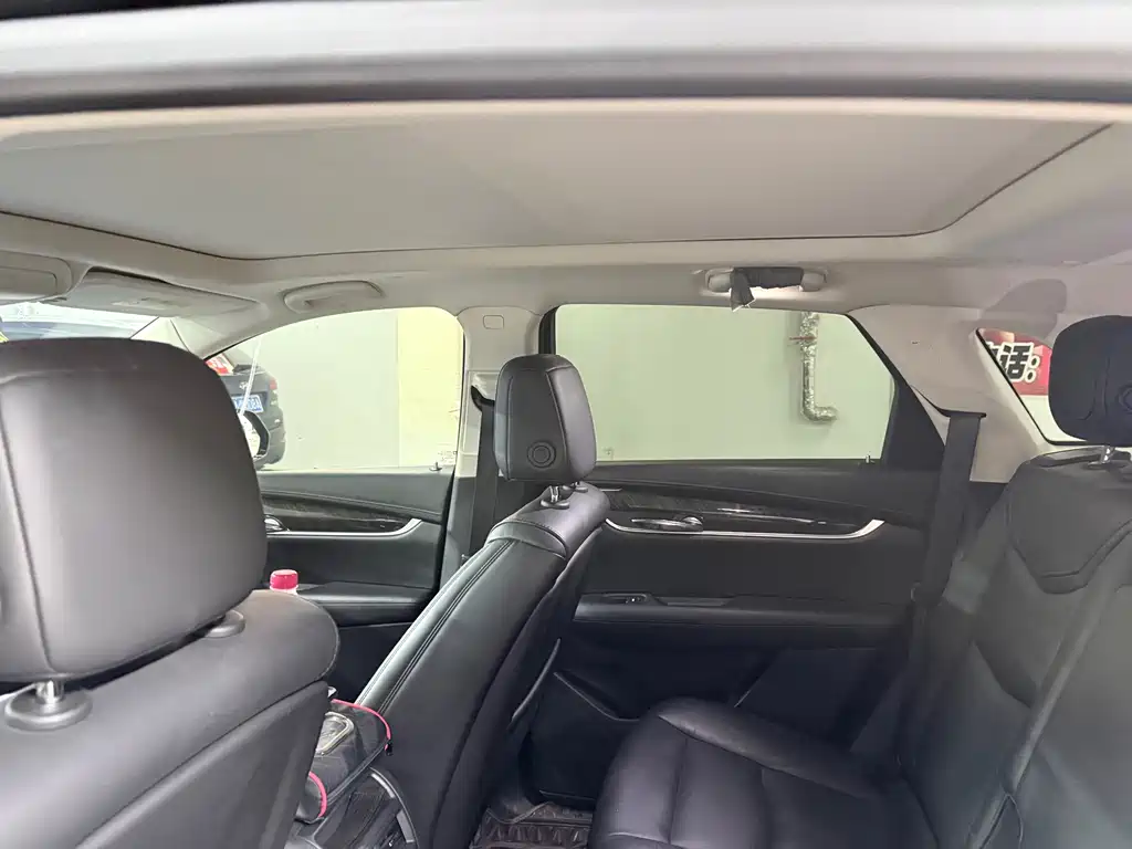 Cadillac XT5 — миниатюра 11