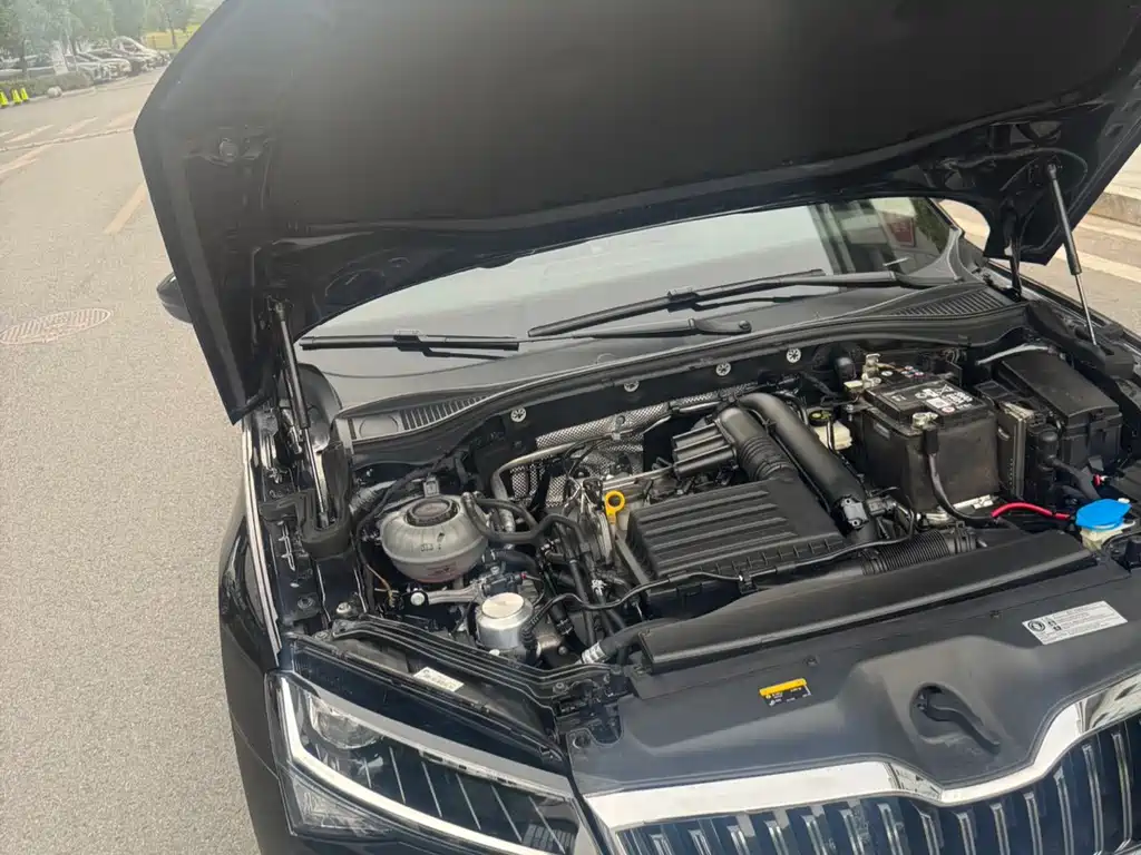 Skoda Superb — миниатюра 17