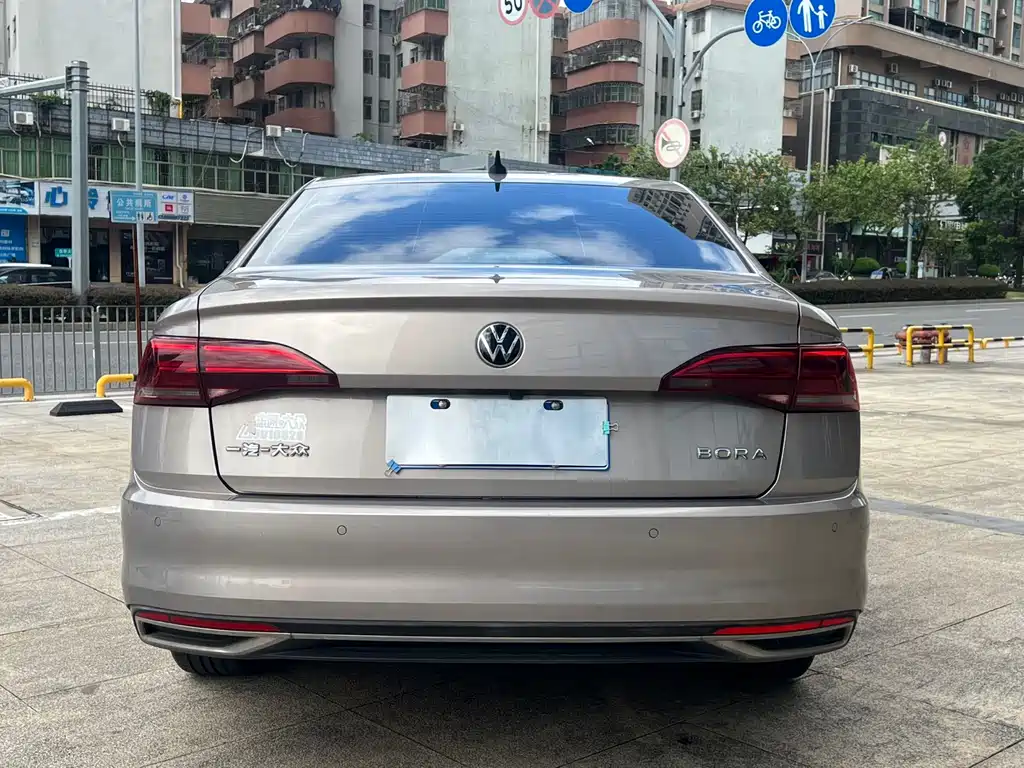 Volkswagen Bora — миниатюра 5