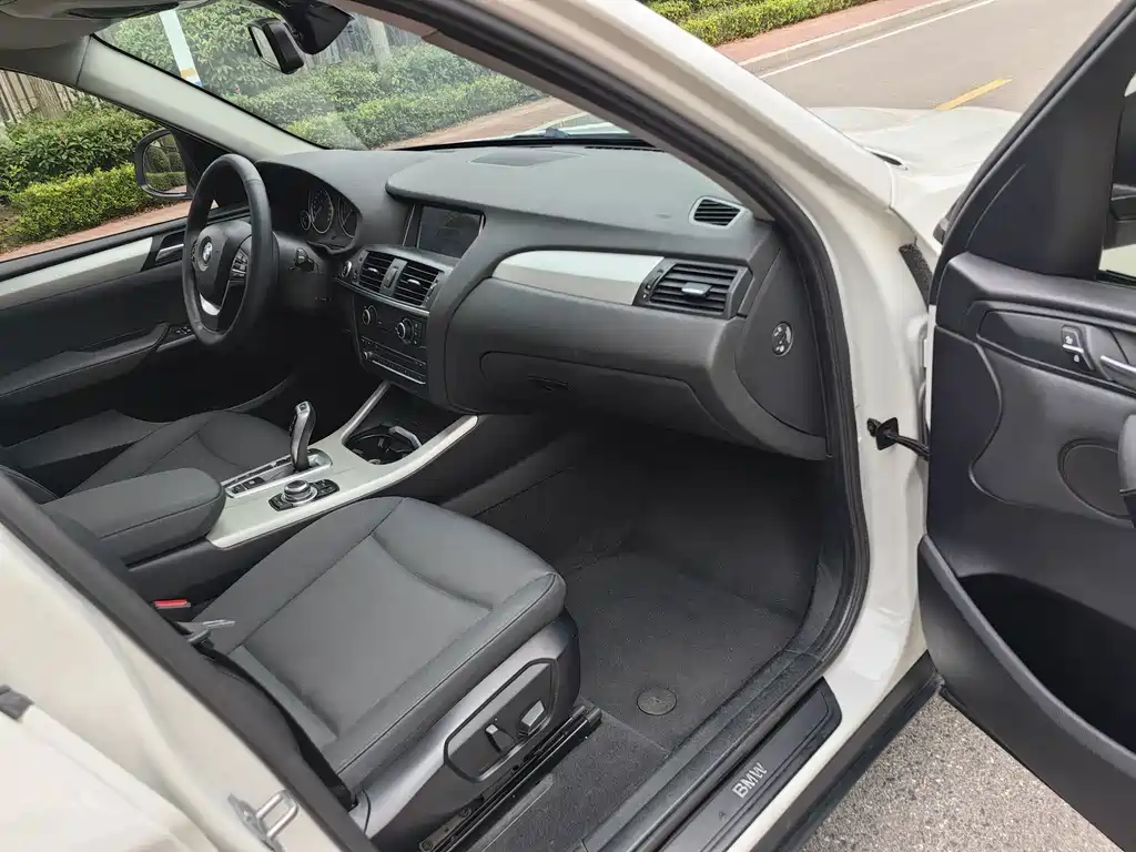 BMW X3 (Import) — миниатюра 13