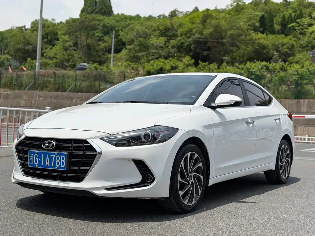 Hyundai Elantra 2019