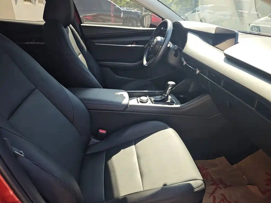 Mazda 3 Axela — миниатюра 10