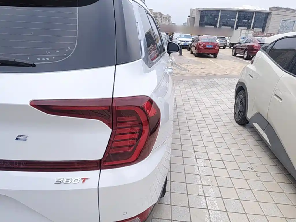 Hyundai Santa Fe — миниатюра 8