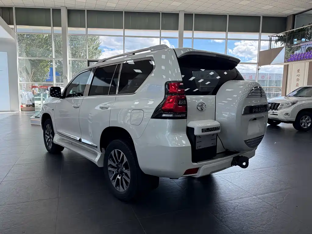 Toyota Prado (Import) — миниатюра 7