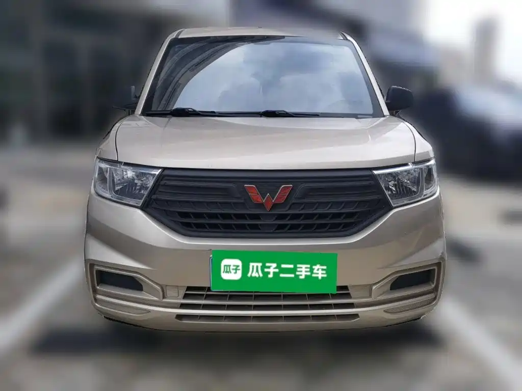Wuling Hongguang V — миниатюра 2