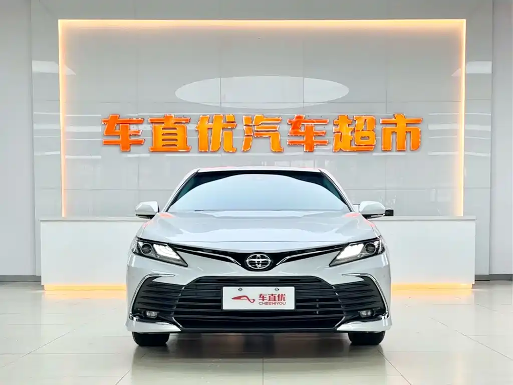 Toyota Camry 2021 2.0G Luxury