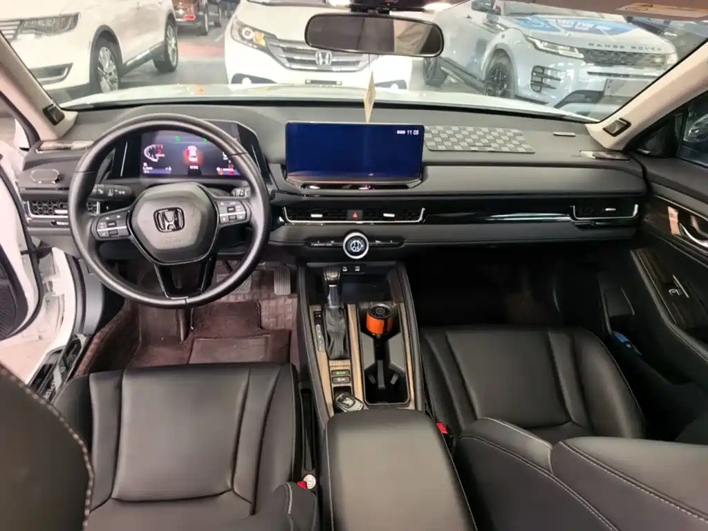 Honda Inspire — миниатюра 10