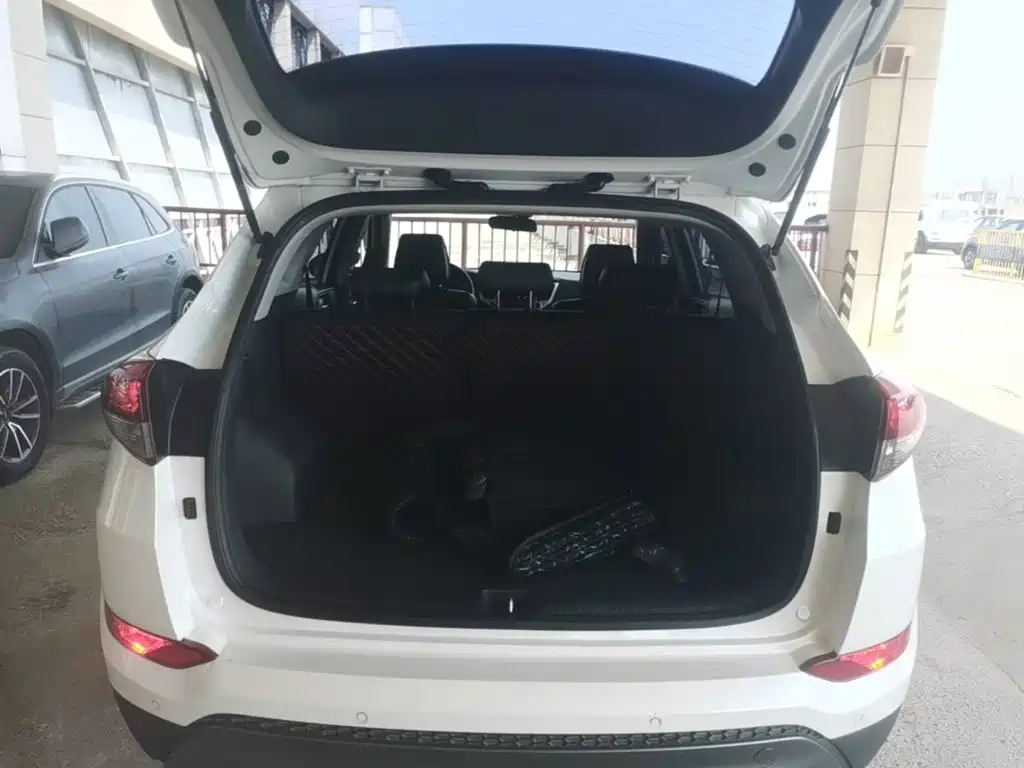 Hyundai Tucson — миниатюра 19