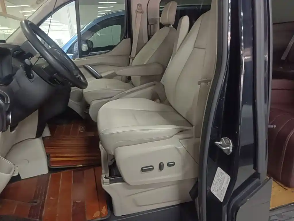 Ford Tourneo — миниатюра 15