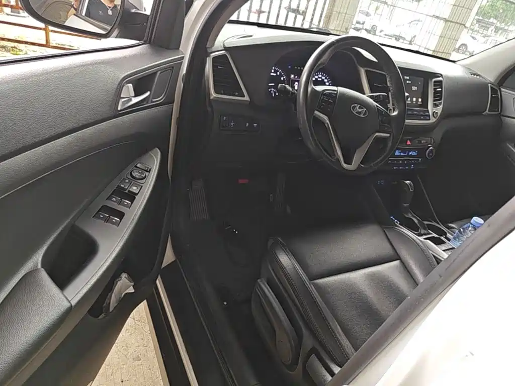 Hyundai Tucson — миниатюра 16