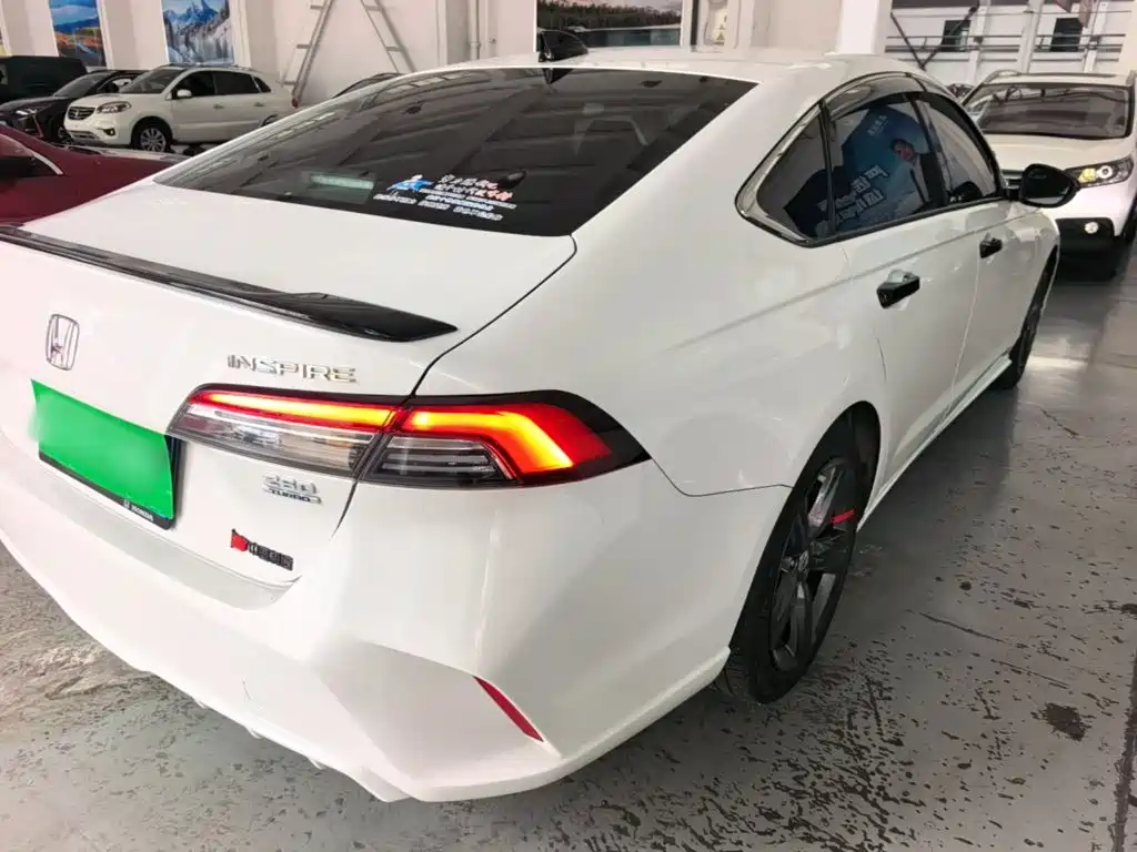 Honda Inspire — миниатюра 8