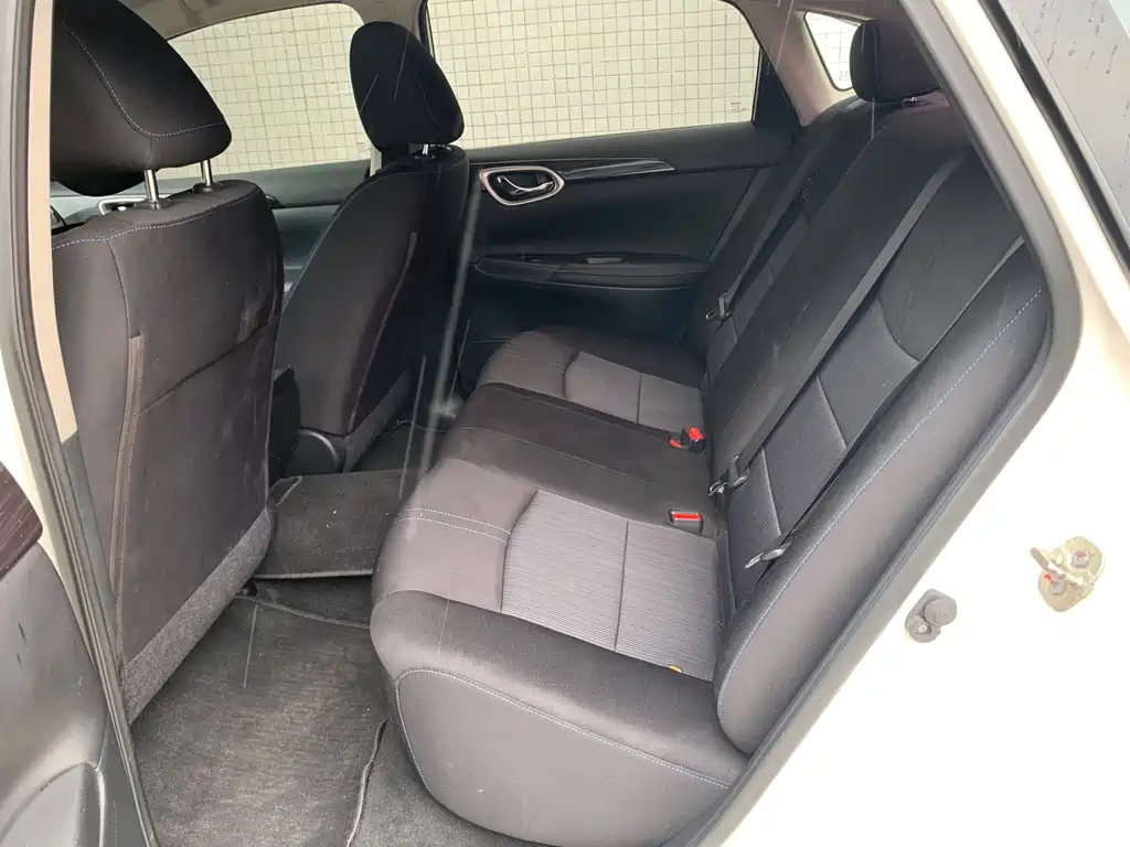 Nissan Sylphy EV — миниатюра 10