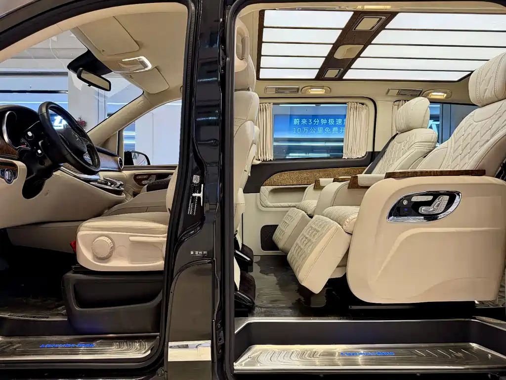 Mercedes-Benz V-Class — миниатюра 6