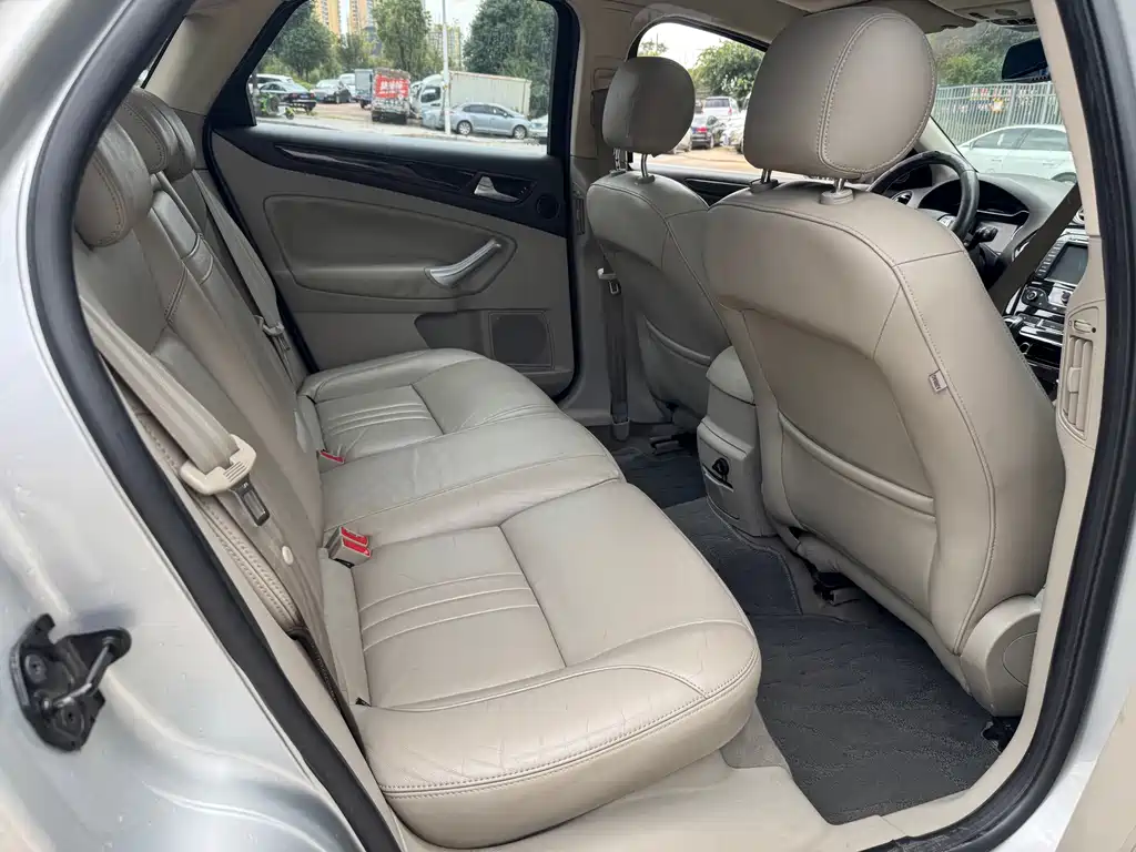 Ford Mondeo Zhisheng — миниатюра 15