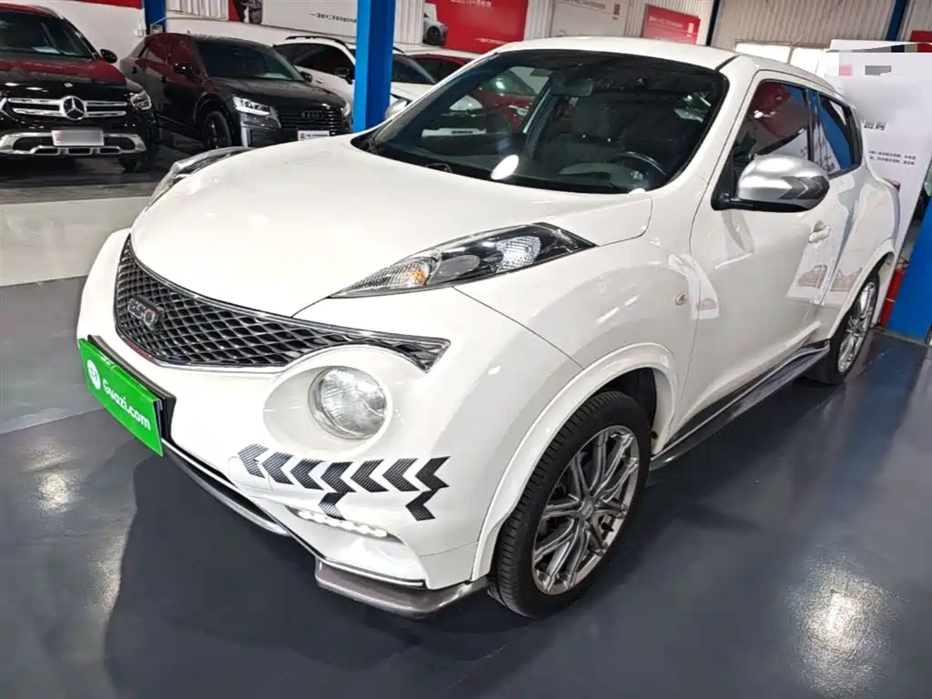 Infiniti ESQ 2016