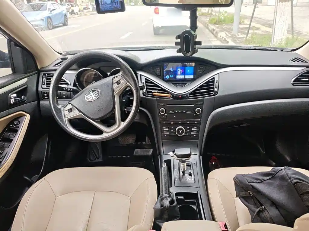 Bestune B70 — миниатюра 10
