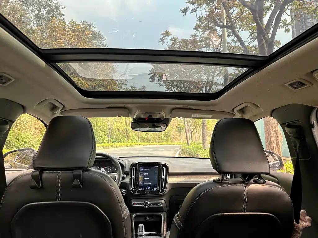 Volvo XC40 — миниатюра 17