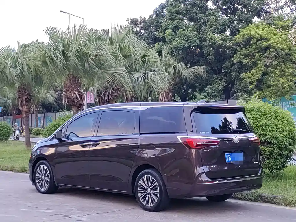 BUICK  GL8