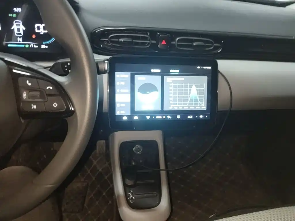 Leapmotor Leapmotor T03 — миниатюра 9