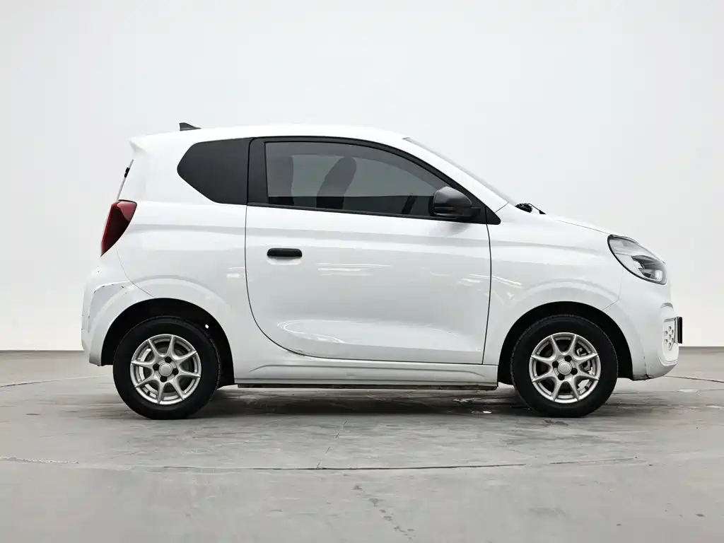 Roewe Clever — миниатюра 5
